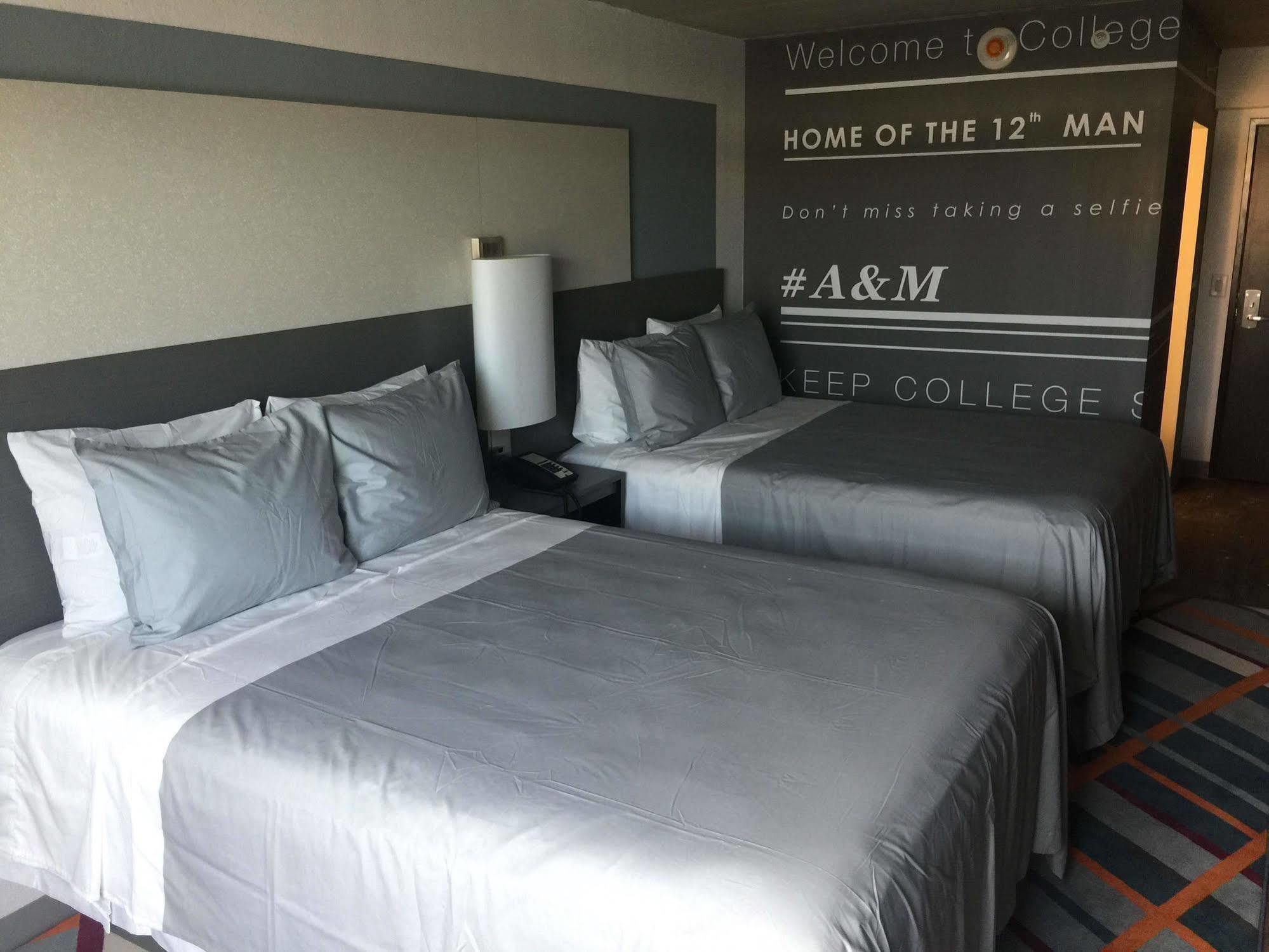Tryp By Wyndham College Station Hotel Exterior foto
